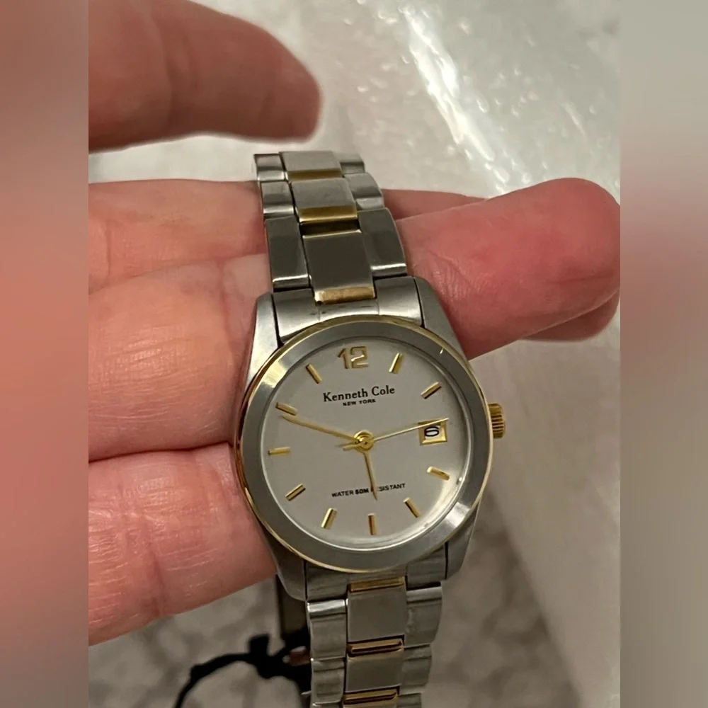 NWT Authentic Vintage Kenneth Cole 2-Tone Stainless Steel Watch w/Gold Accents - Picture 8 of 12